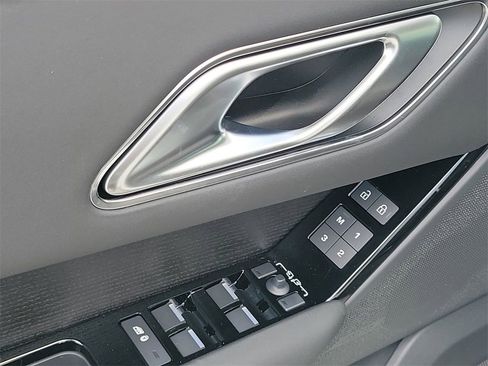 Used 2026 Land Rover Range Rover Velar S image 24
