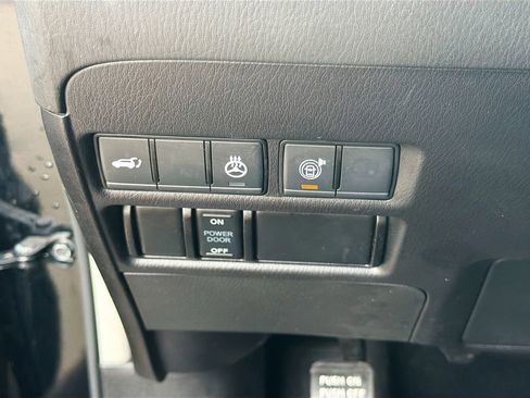 Used 2023 Nissan Armada SL RWD image 36
