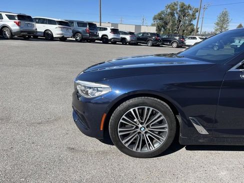 Used 2017 BMW 540i w/ Premium Package image 5