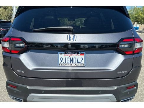 Used 2024 Honda Pilot Elite image 53