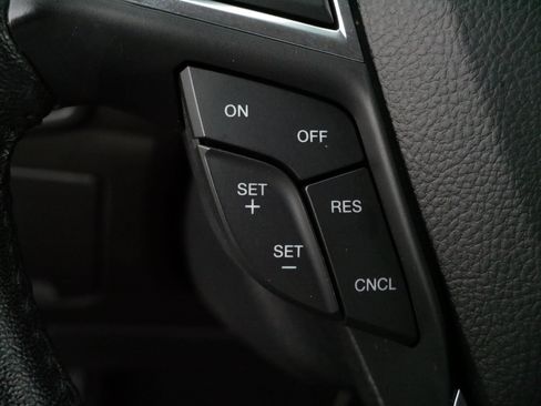 Used 2022 Ford Edge Titanium AWD/4WD image 26