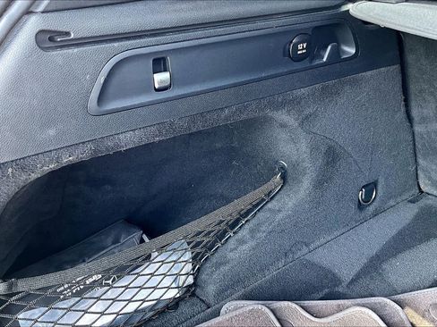 Used 2017 Mercedes-Benz GLC 300 4MATIC image 33