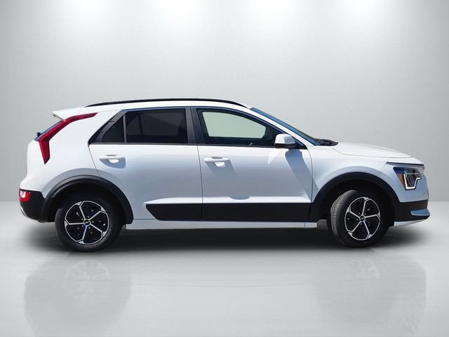 New 2026 Kia Niro LX FWD image 3