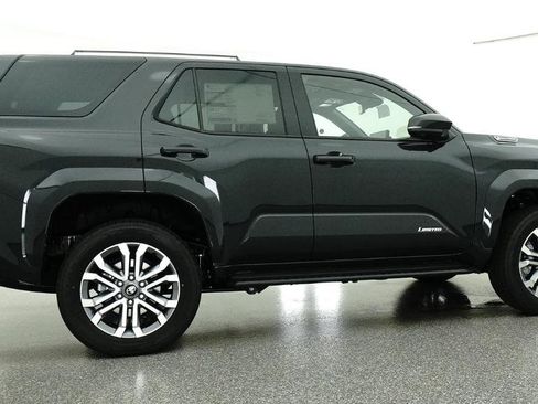 New 2026 Toyota 4Runner Limited AWD/4WD image 38