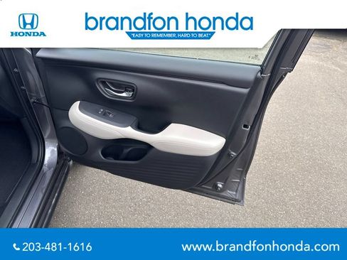Certified 2026 Honda HR-V LX image 9