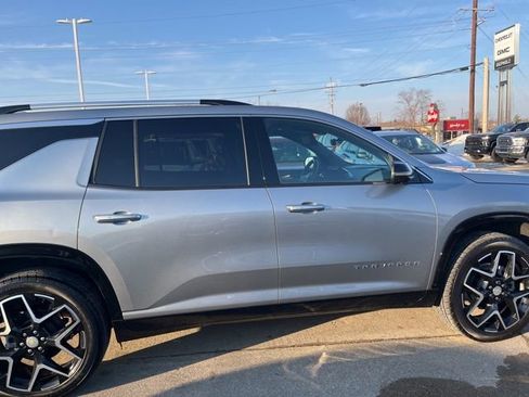 Used 2025 Chevrolet Traverse High Country w/ LPO, Floor Liner Package image 4