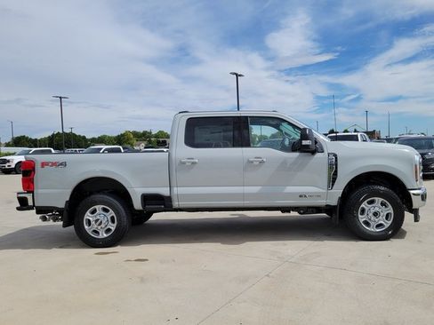 New 2026 Ford F250 XLT w/ XLT Premium Package image 2