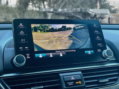 Used 2018 Honda Accord EX-L image 22