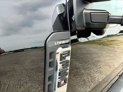Used 2023 Ford F350 Lariat w/ Lariat Ultimate Package AWD/4WD image 25