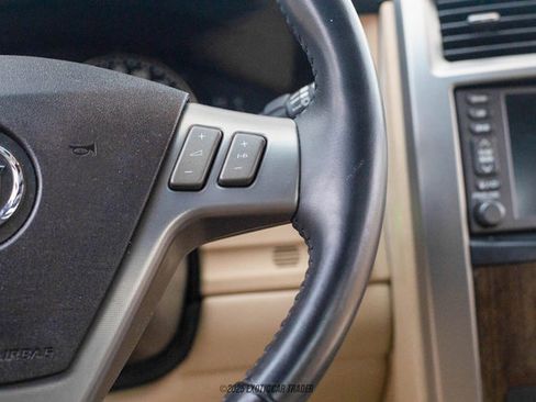 Used 2007 Cadillac XLR V image 33