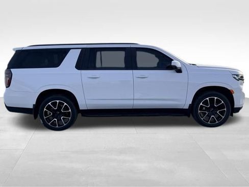 Certified 2022 Chevrolet Suburban RST w/ Luxury Package image 6