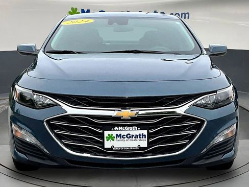 Used 2024 Chevrolet Malibu LT FWD image 2