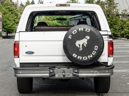 Used 1992 Ford Bronco Custom AWD/4WD image 7