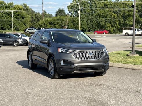 Used 2024 Ford Edge SEL AWD/4WD image 3