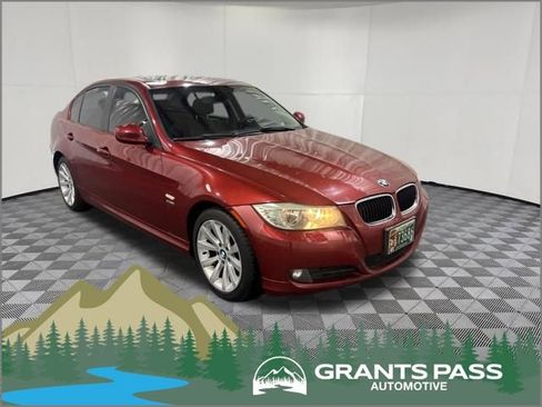 Used 2011 BMW 328i xDrive Sedan image 1