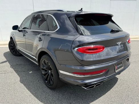 Certified 2021 Bentley Bentayga image 2