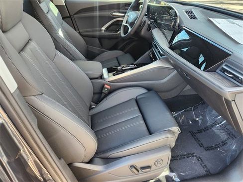 New 2025 Audi Q5 2.0T Premium Plus image 13