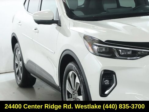 Used 2023 Ford Escape Platinum w/ Premium Technology Package AWD/4WD image 9