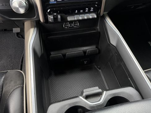 Used 2022 RAM 1500 Laramie w/ Laramie Southwest Edition RWD image 19