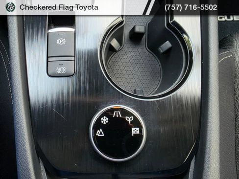 Used 2026 Nissan Rogue SV AWD/4WD image 22