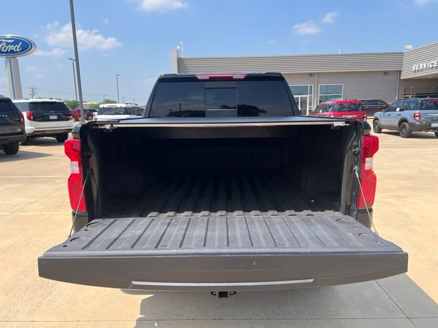 Used 2025 Chevrolet Silverado 1500 LT Trail Boss w/ Convenience Package II AWD/4WD image 19