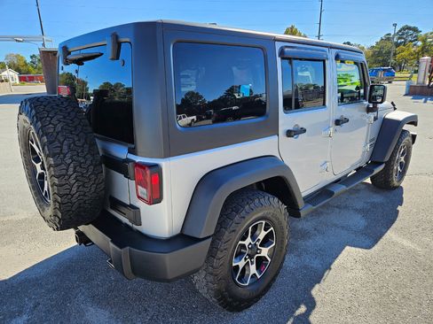Used 2012 Jeep Wrangler Unlimited Sport image 6