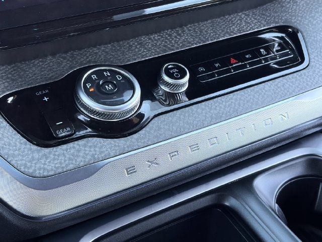 Used 2026 Ford Expedition Tremor AWD/4WD image 15