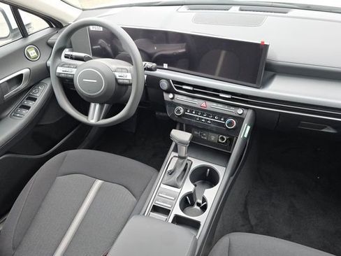 New 2026 Hyundai Sonata SE FWD image 17