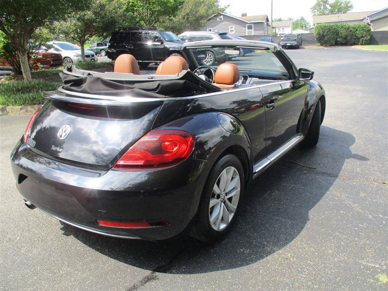 Used 2017 Volkswagen Beetle 1.8T FWD image 7