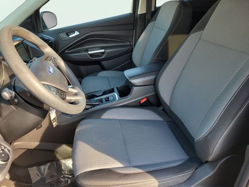 Used 2017 Ford Escape SE w/ Equipment Group 201A FWD image 22