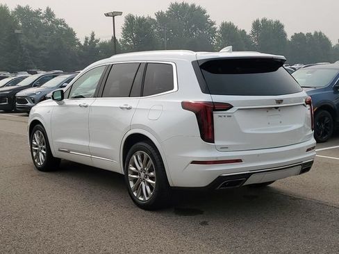Used 2021 Cadillac XT6 Premium Luxury AWD/4WD image 5