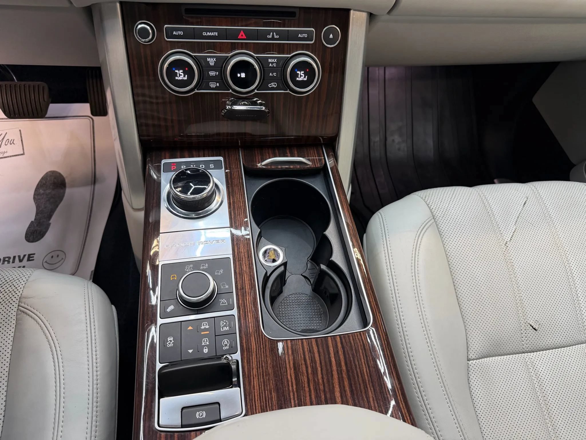 Used 2017 Land Rover Range Rover HSE AWD/4WD image 29