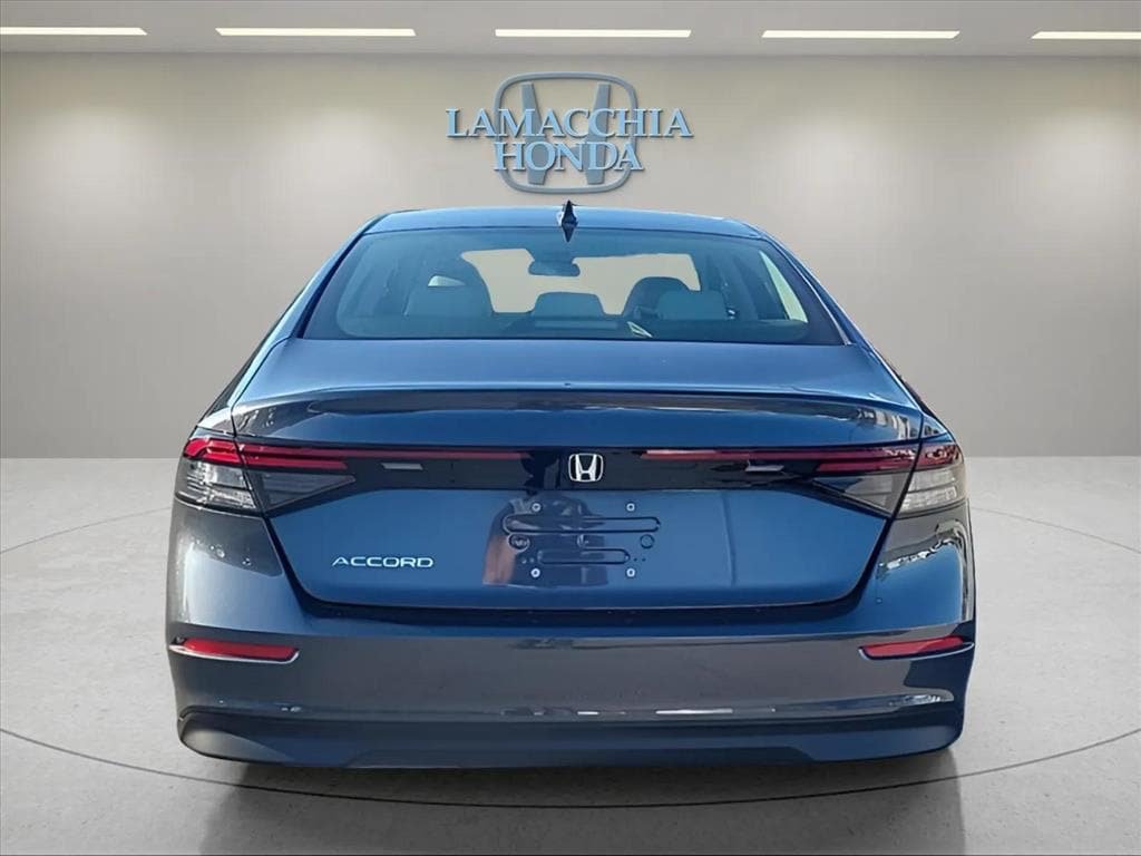 Used 2025 Honda Accord LX image 4