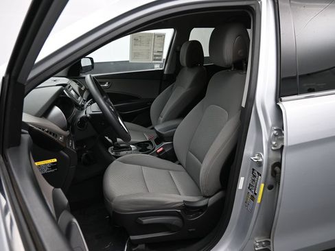 Used 2017 Hyundai Santa Fe Sport FWD image 20