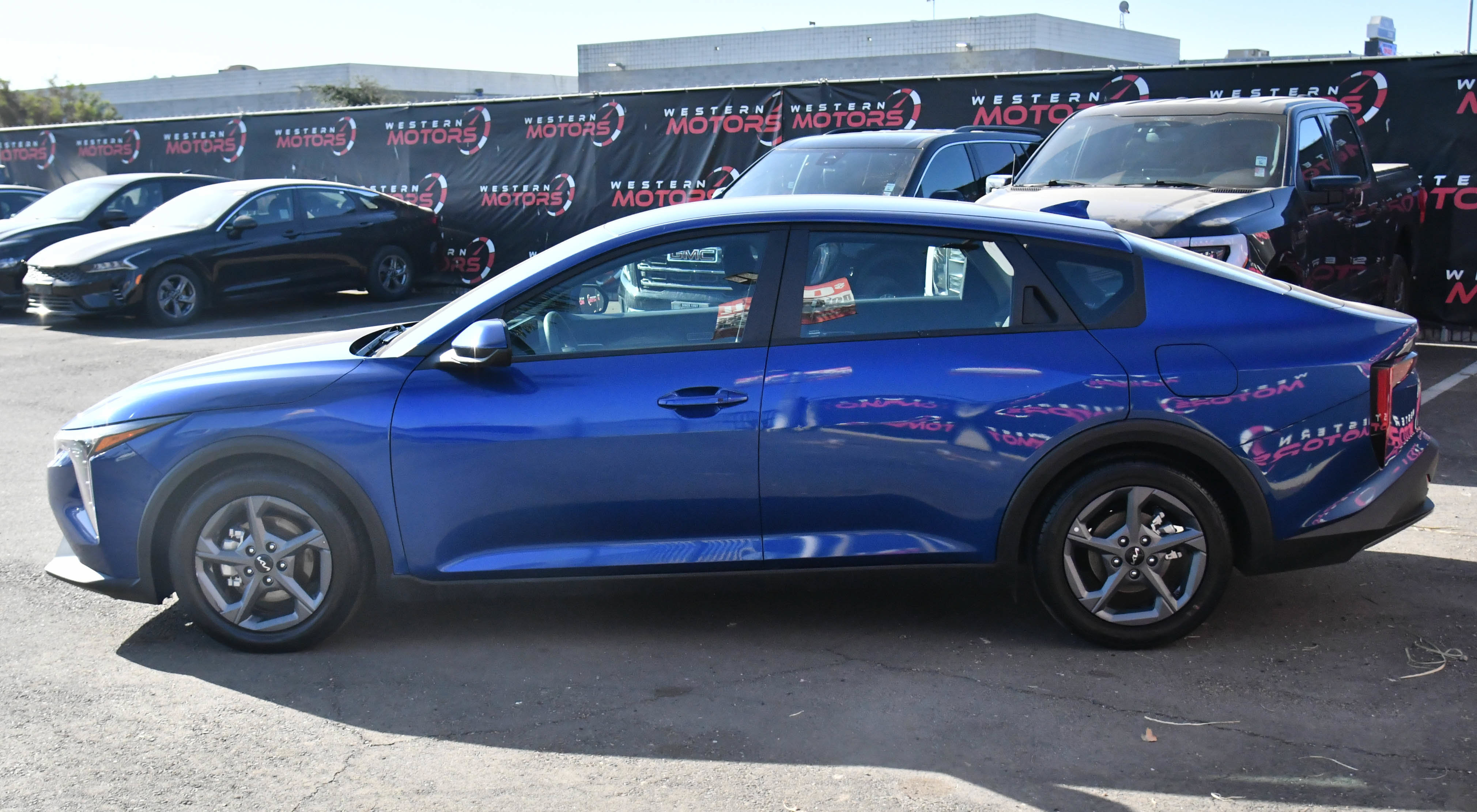 Used 2025 Kia K4 FWD image 4