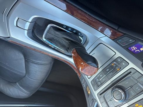 Used 2011 Cadillac CTS Luxury image 20