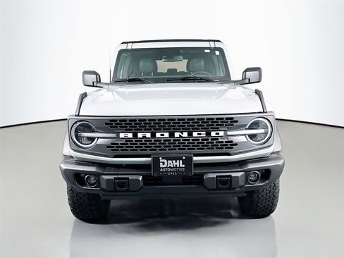 Used 2023 Ford Bronco Badlands AWD/4WD image 2