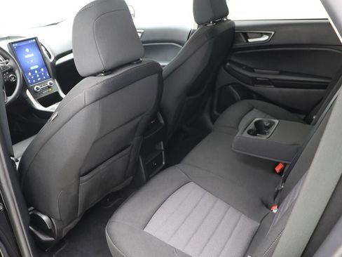 Used 2023 Ford Edge SE AWD/4WD image 10