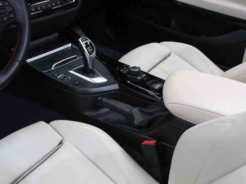 Used 2018 BMW 230i Convertible RWD image 33