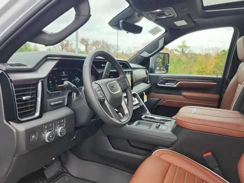 New 2026 GMC Sierra 2500 Denali Ultimate image 14