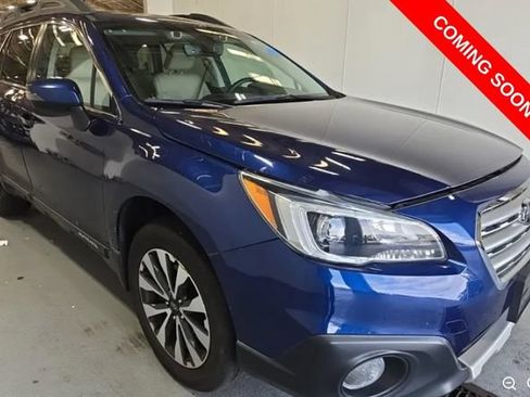 Used 2017 Subaru Outback 2.5i Limited AWD/4WD image 4