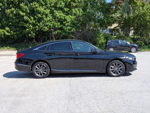 Used 2021 Honda Accord EX-L image 2
