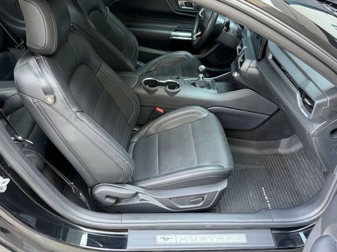 Used 2025 Ford Mustang GT Premium RWD image 18