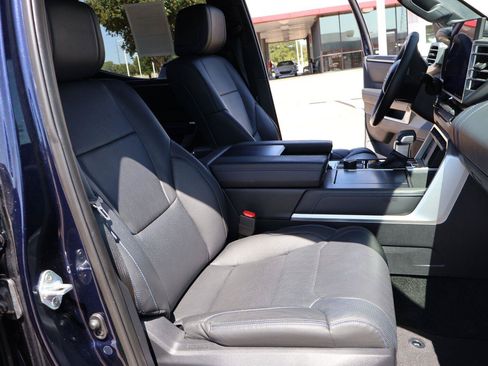 Used 2024 Toyota Tundra Platinum AWD/4WD image 21