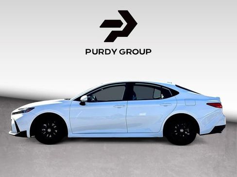 Certified 2025 Toyota Camry SE image 5