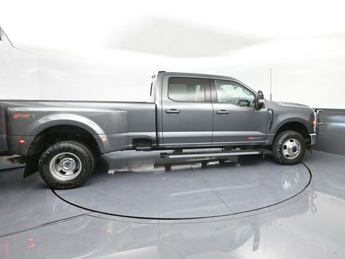 Used 2024 Ford F350 Lariat w/ FX4 Off-Road Package image 27