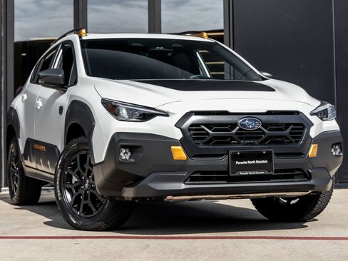 Used 2025 Subaru Crosstrek 2.5i Wilderness w/ Crosstrek Mirror Package image 2