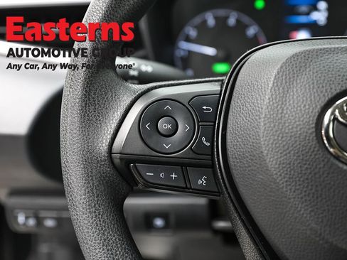 Used 2025 Toyota Corolla LE FWD image 15