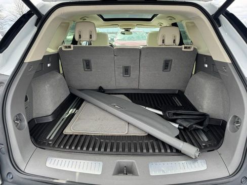 Used 2018 Cadillac XT5 Premium Luxury image 6