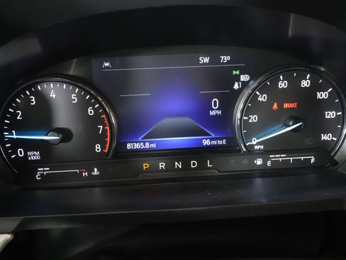 Used 2022 Ford Explorer XLT RWD image 4